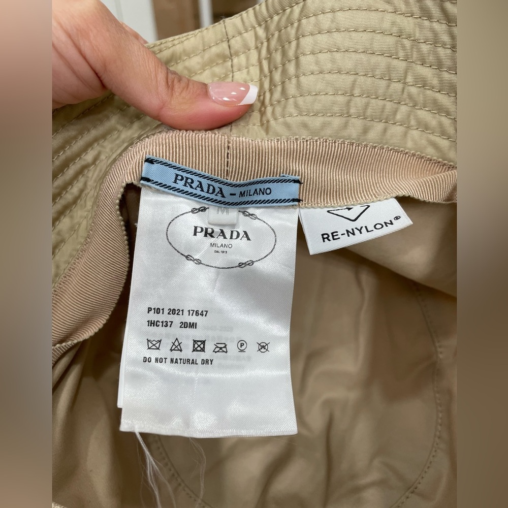 💯 Prada Re-Nylon Bucket Hat - Picture 5 of 6